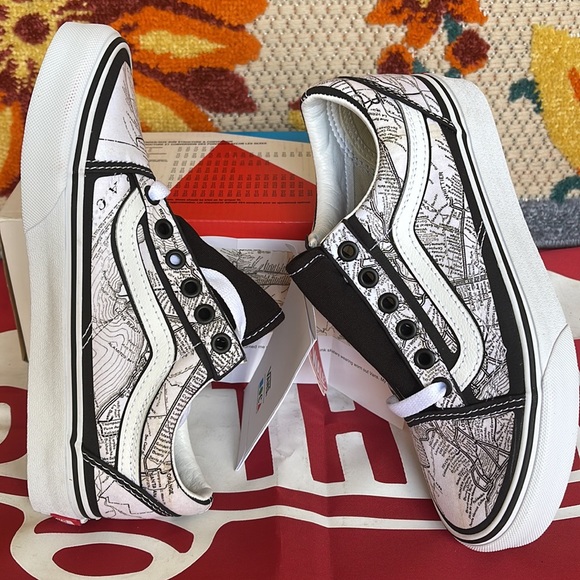 Vans Old Skool
(Moca) Frances Stark/Maps
VNOA5KRF94H
WMNS sneakers athletic shoe - Picture 12 of 16